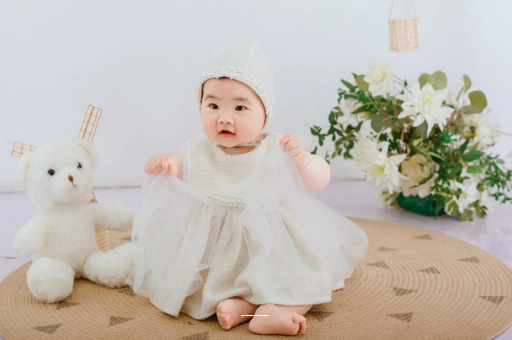上饶孕妇几个月开始显怀